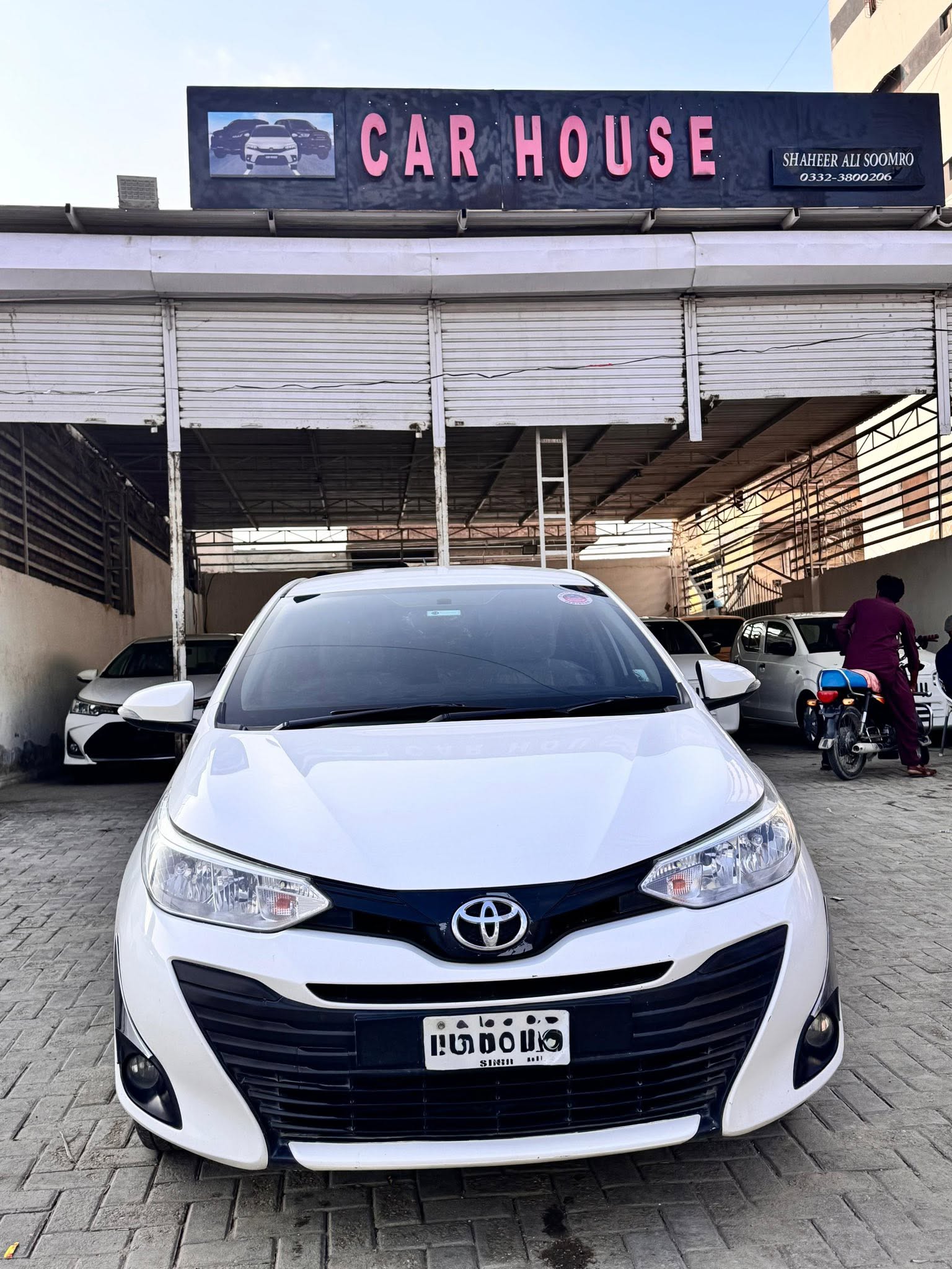 TOYOTA YARIS GLI